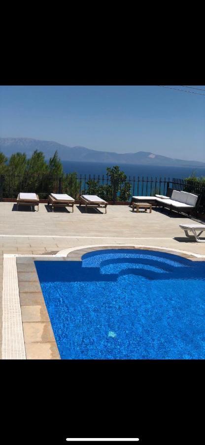 Luxury Villa With Amazing View, Cesme Exterior photo